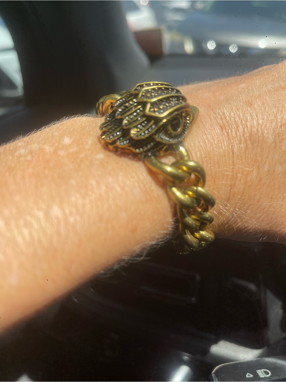 Kurt Geiger London Statement Eagle Chain Bracelet Gold Tone Crystal Chunky WOW - Picture 3 of 6